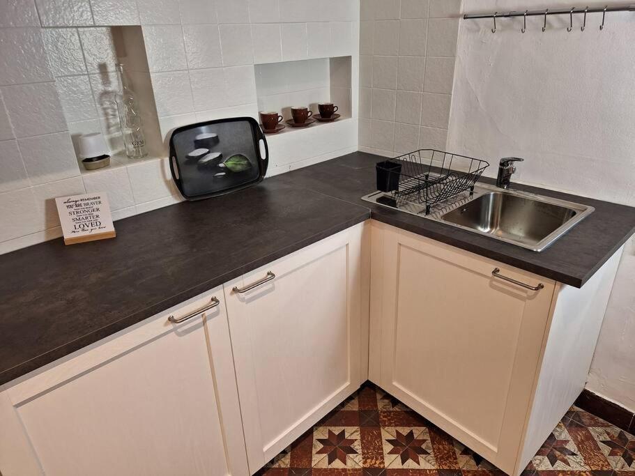 Self Contained Apartamento
